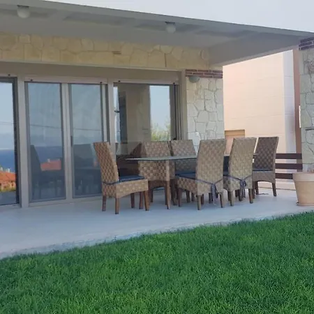 Дом отдыха Lost In View Ханиоти